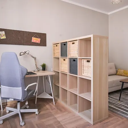 Brand New & Cosy Apartment With A Working Space Lägenhet *
