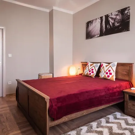 Brand New & Cosy Apartment With A Working Space Apartamento